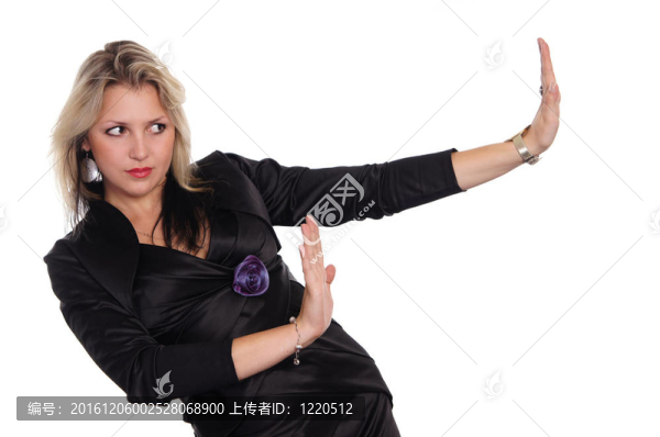 漂亮女孩冒充