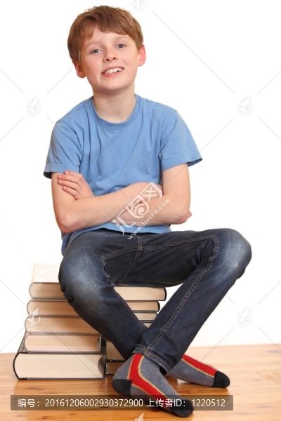 學(xué)習(xí)的男孩
