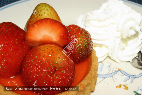 草莓撻