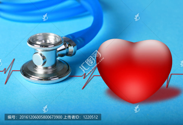 聽(tīng)診器和心臟圖。