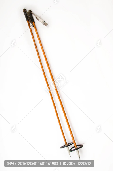 古老的滑雪桿