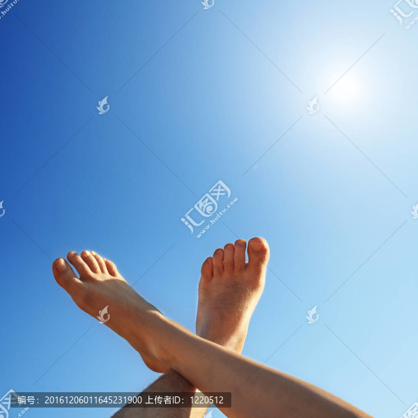 腳和太陽(yáng)
