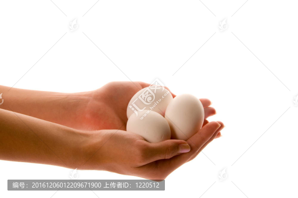 一只裝滿雞蛋的手