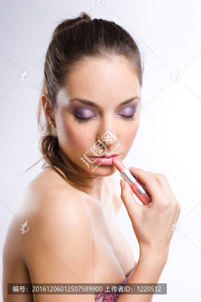小姐唇膏