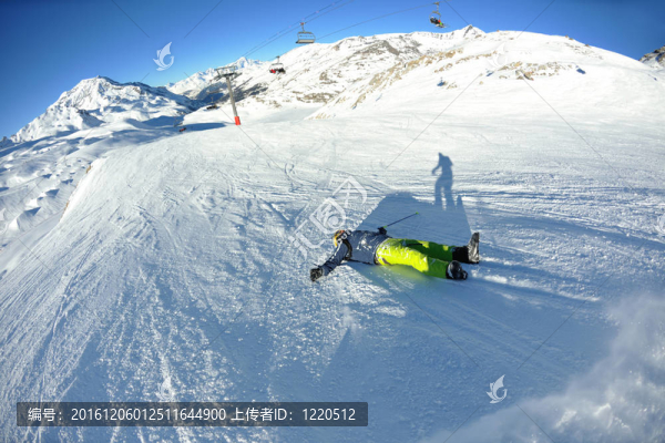 滑雪事故