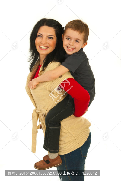 母親給她兒子的背