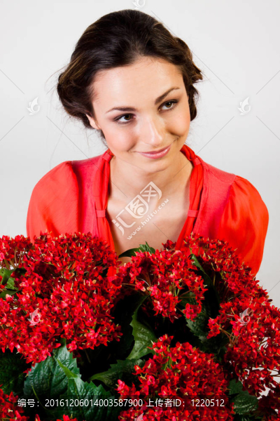 女孩和花