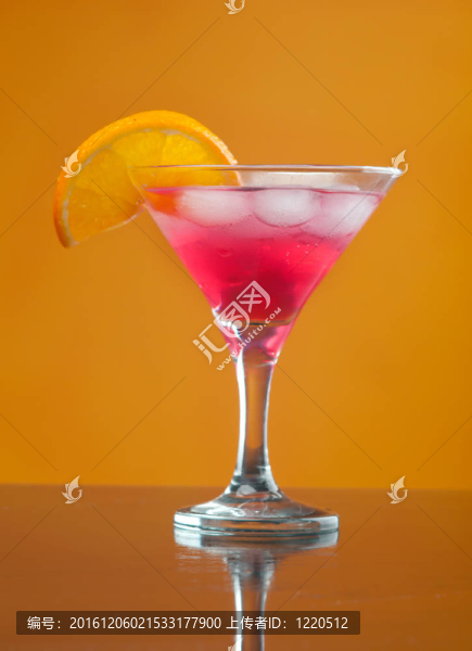 熱帶冷雞尾酒