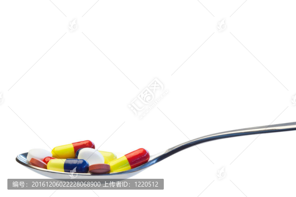 裝滿藥丸的勺子