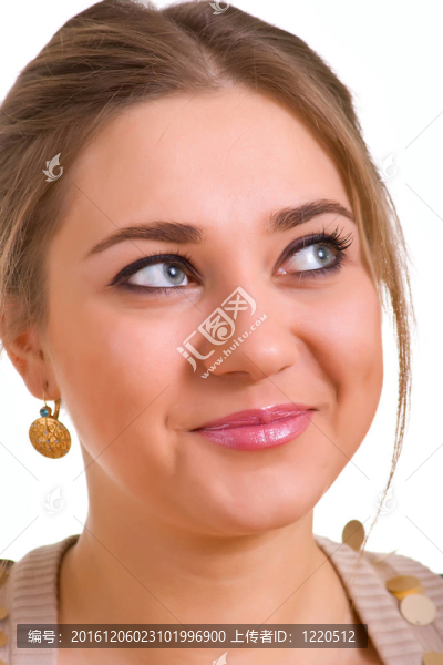 美麗的女人在白色