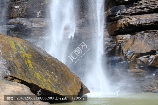 托科阿福爾斯基地