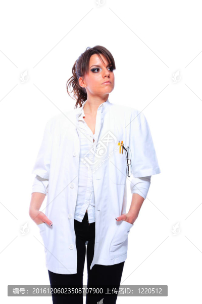 年輕自信的女士擺姿勢