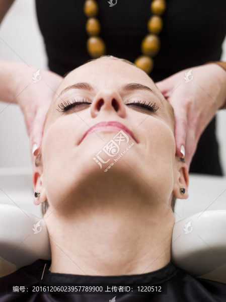 發(fā)廊的情況