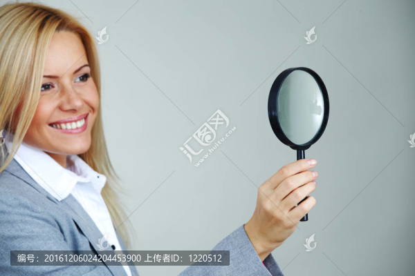 女人尋找業(yè)務(wù)