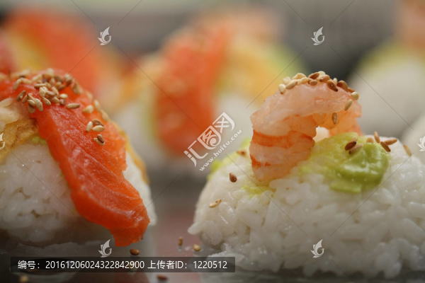 Nigirisushi：魚在糙米壽司
