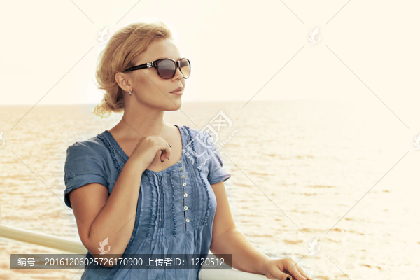 女人