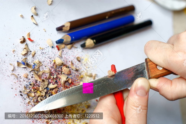 尖銳的彩色鉛筆