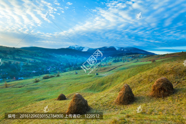 黎明在山