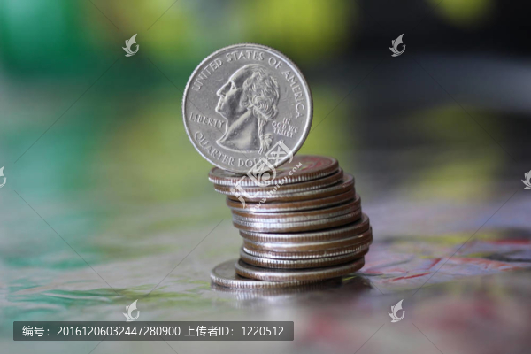 一堆硬幣