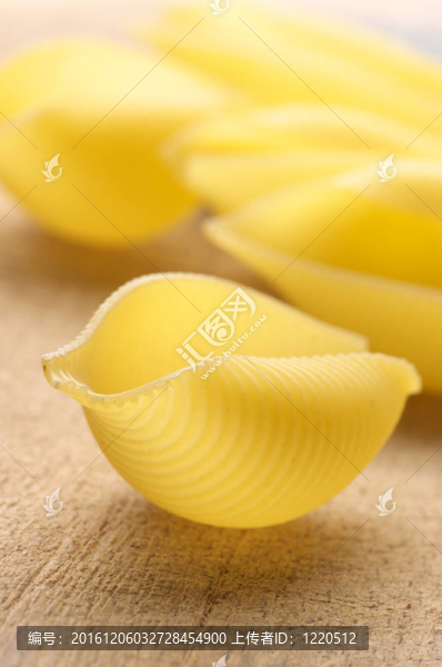 生面團(tuán)