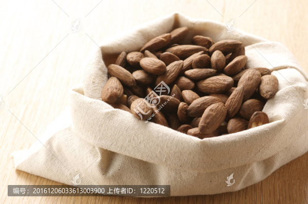 杏仁包