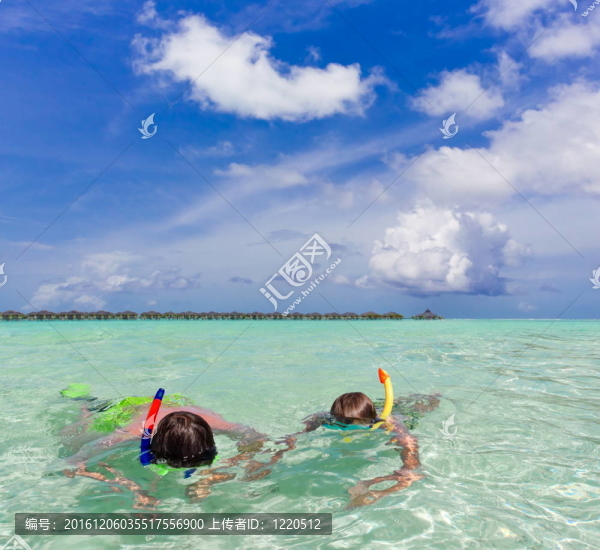 浮潛