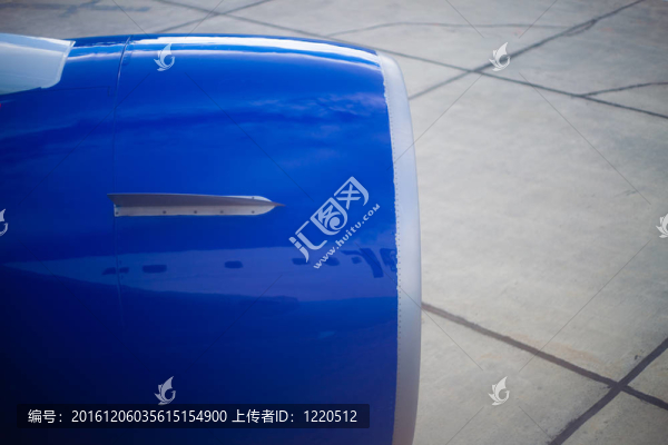飛機(jī)噴氣發(fā)動(dòng)機(jī)