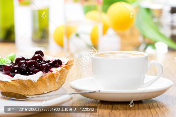 甜點(diǎn)和咖啡