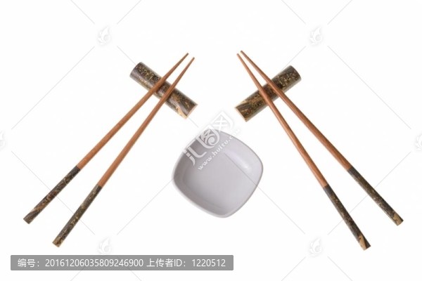 兩副木制筷子