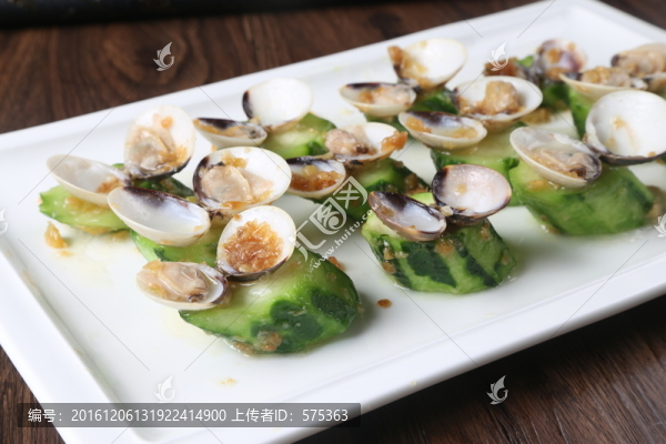 蒜茸白貝蒸絲瓜