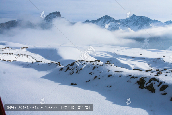 天山山脈積雪