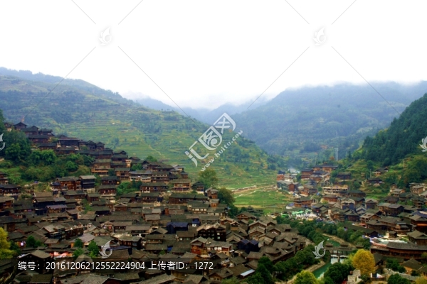 苗族山寨