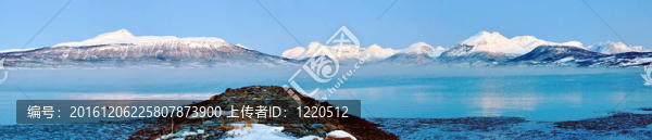 冬天的故事。全景。挪威。