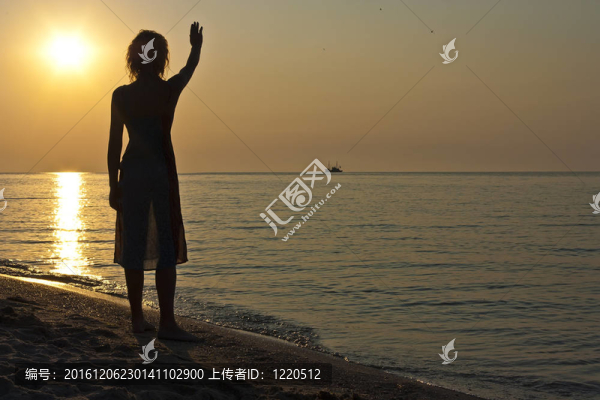 以下