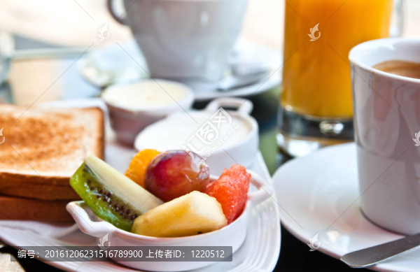橙汁早餐