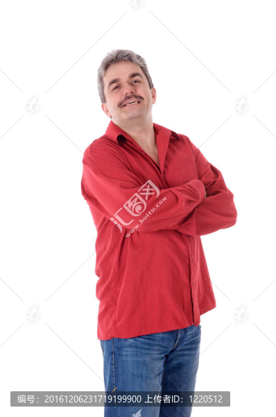 穿紅襯衫的男人