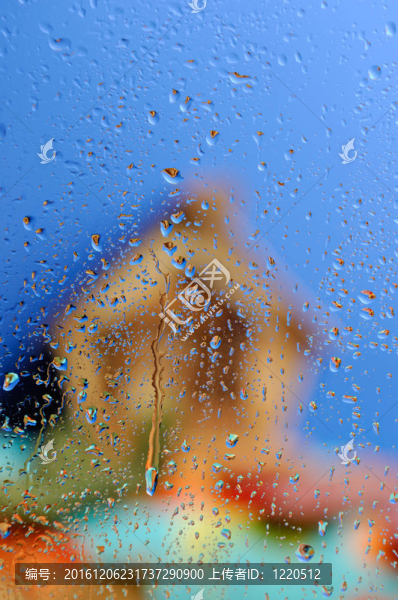 Wet,Glass身后的焦點(diǎn)鄉(xiāng)村別墅