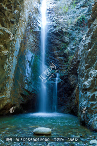 chantara瀑布trodos山；塞浦路斯