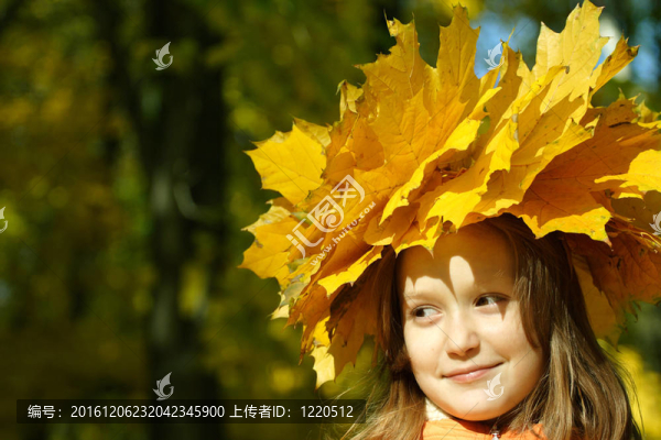 公園里的女孩