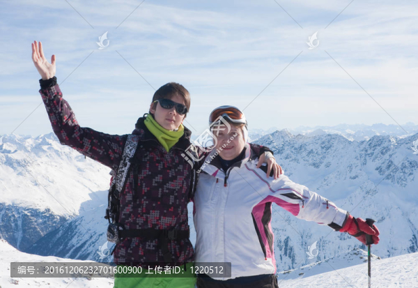 滑雪山的背景