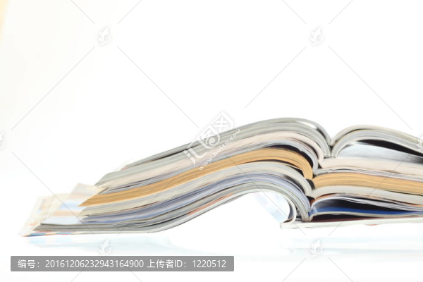 開放雜志的堆疊