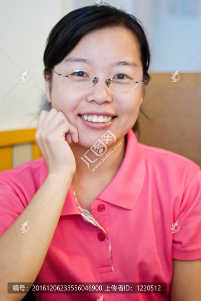 一個亞洲女孩
