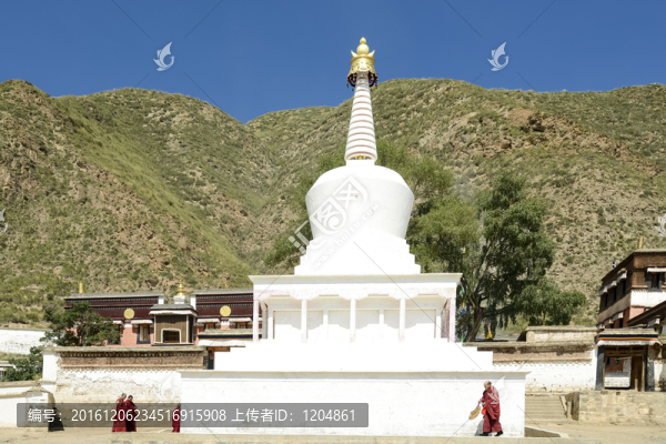 拉卜楞寺白塔