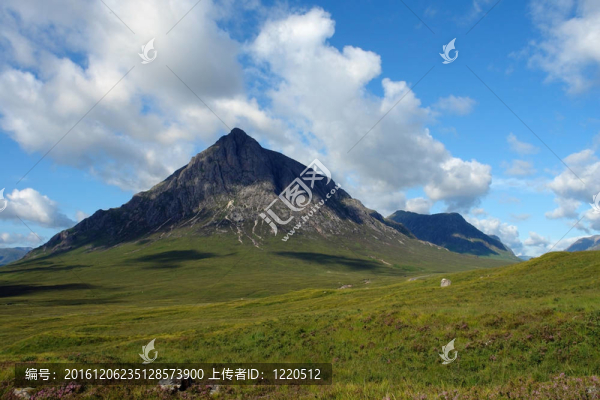 buachaille,Etive,Mor在陽(yáng)光充足的環(huán)境