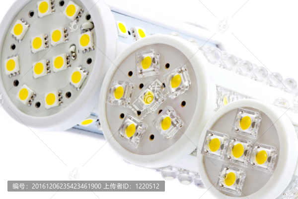 各種規(guī)格的LED燈泡，1片上和片貼片發(fā)光二極管