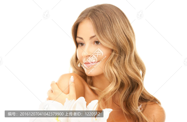 美麗的女人與白色的花