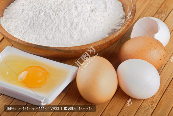 生面團用生雞蛋面粉