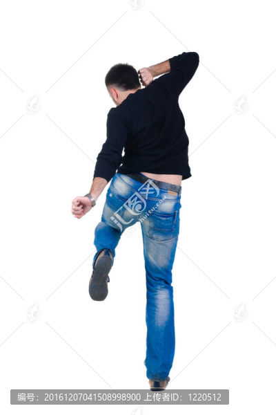 年輕人跳舞。后視圖。