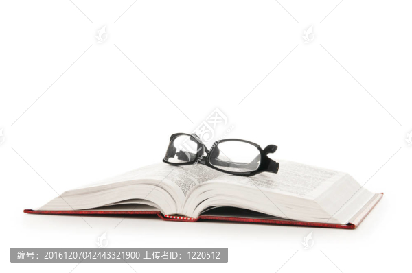 閱讀書籍與白色的書籍孤立