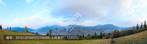 秋天的山村